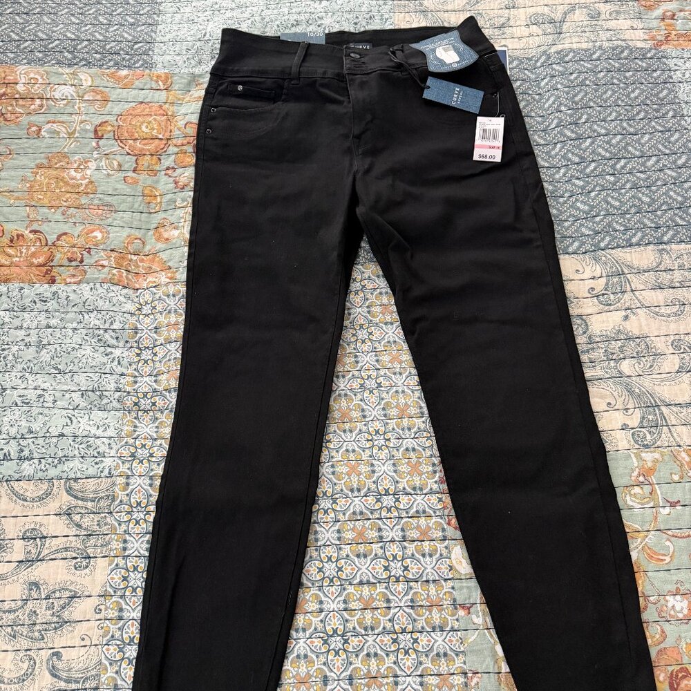 CURVE APPEAL - NEW WITH TAGS - HIGH RISE SKINNY BLACK JEANS - Size 10